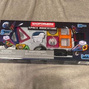 Magformers Space Adventure Building Set - Multicolor